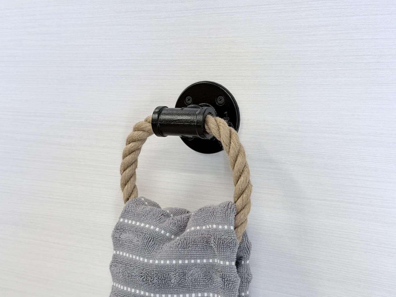 Rope Towel Holder | Nautical Hand Towel Ring | Rustic Bathroom & Decor - Image 7